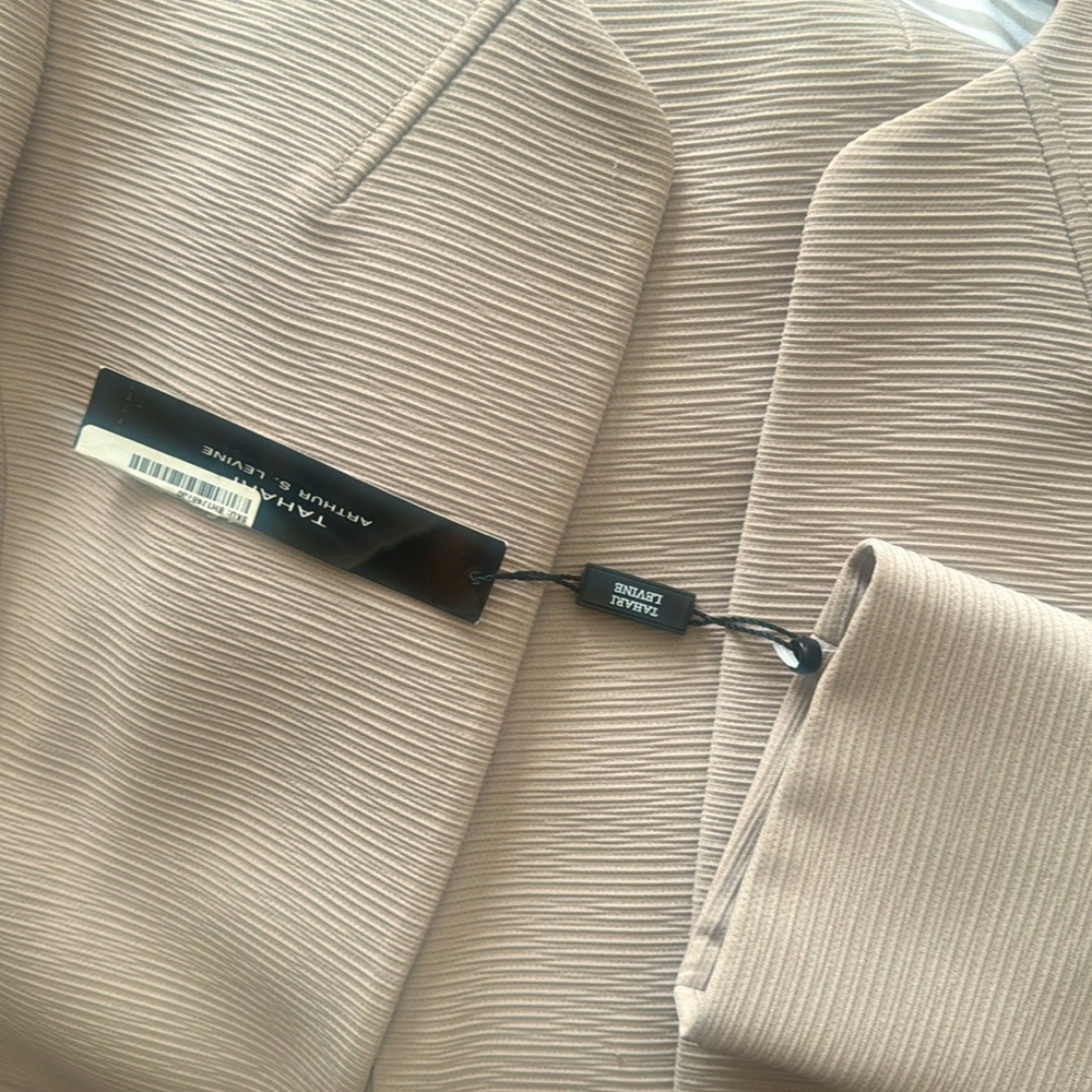 Tahari Jenn scoop neck textured Crepe skirt suit set - Picture 7 of 10